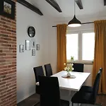 Apartamento Luka *
