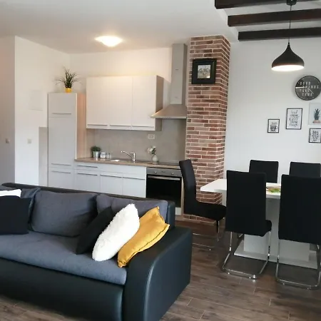 Luka Apartment
