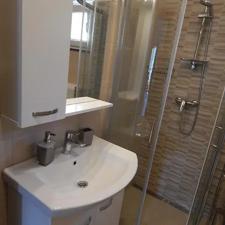 Apartament Luka *